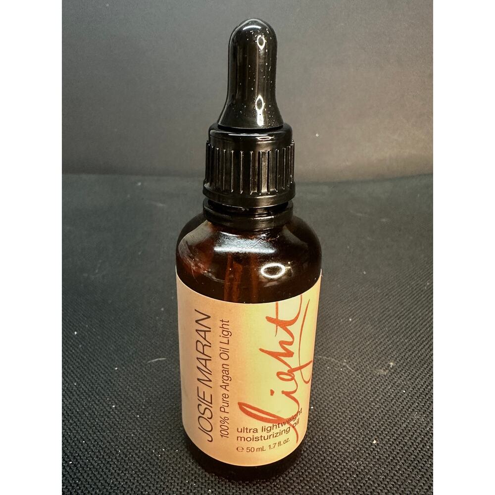 Josie Maran 100% Argan Oil Light Moisturizer 1.7 oz broken seal